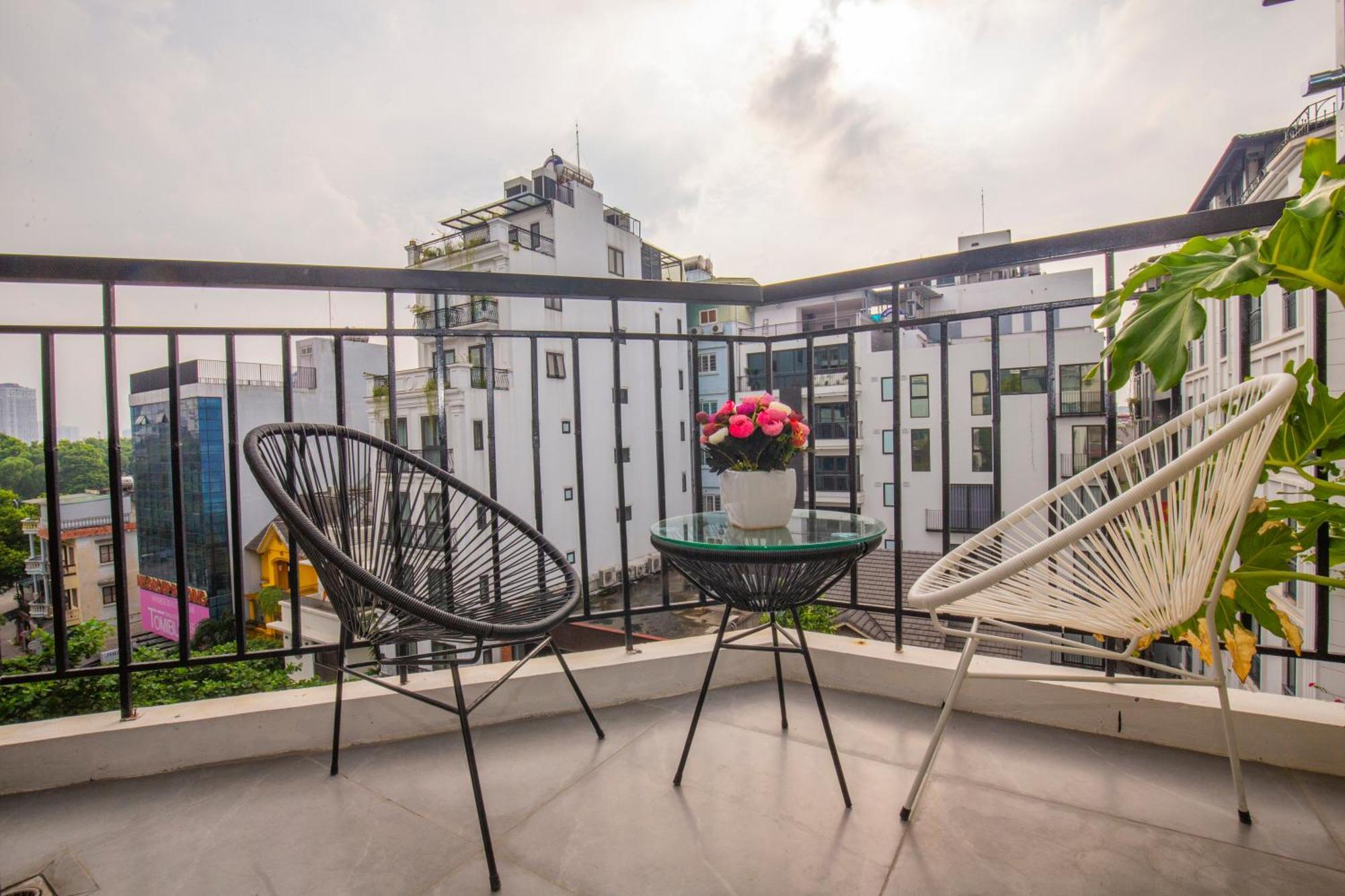 Sumitomo13 - At 81 Linh Lang Street Căn hộ