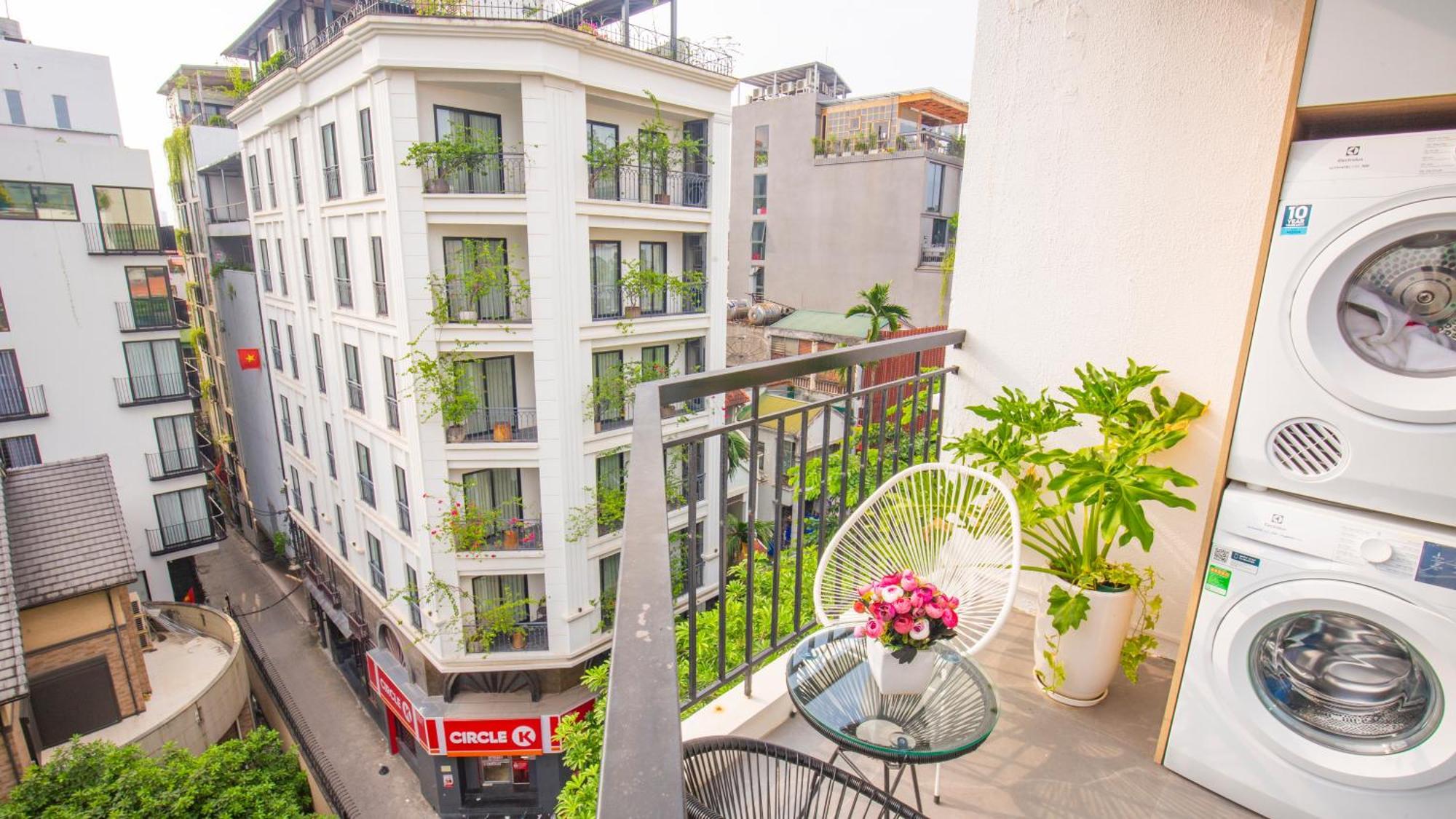 Sumitomo13 - At 81 Linh Lang Street * Hà Nội